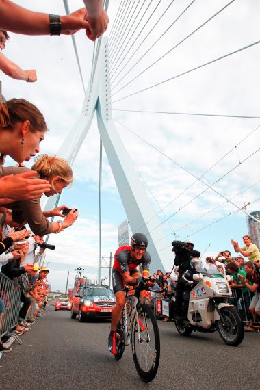 Strains during the prologue of the Tour de France cycling race, an individual time trial over 8,9 kilometers (5.5 miles) in the port city of Rotterdam, Netherlands,  Saturday July 3, 2010. (AP Photo/Bas Czerwinski)
