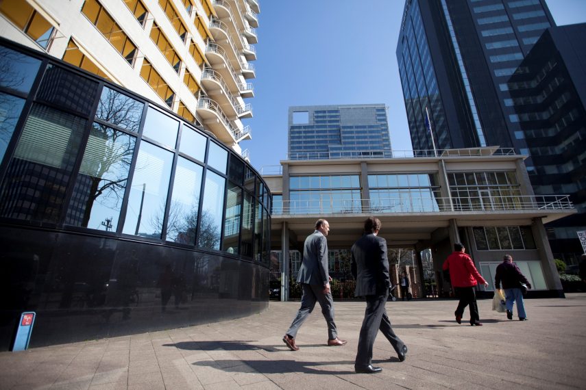 Image of the Deutsche Bank on the 