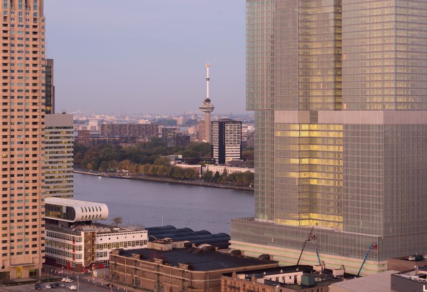 De Rotterdam is the largest multipurpose building in the Netherlands (160,000m2), designed by OMA. The building is situated on the Wilhelminapier, a unique part of Rotterdam where old warehouses and daring modern architecture live side by side.