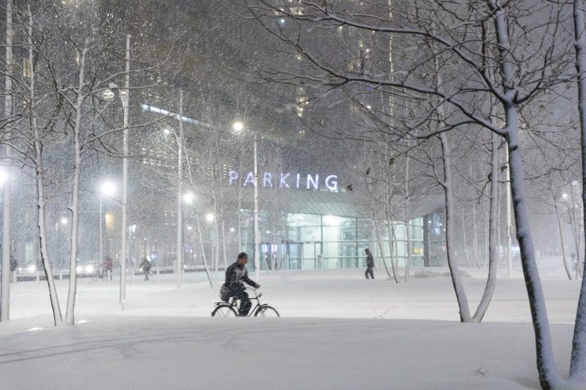 Winter evening, location: Stationsplein.