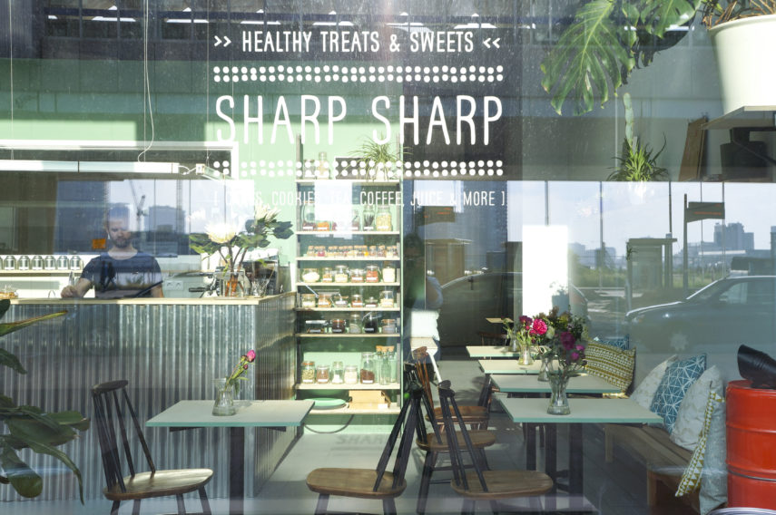 The vegan cakebar Sharp Sharp located in the Afrikaander district.