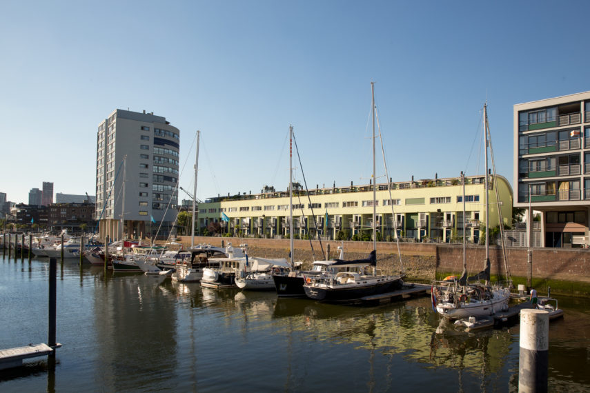 Boats in the harbor of the Lodewijkpincoffsweg located in the district Entrepot.