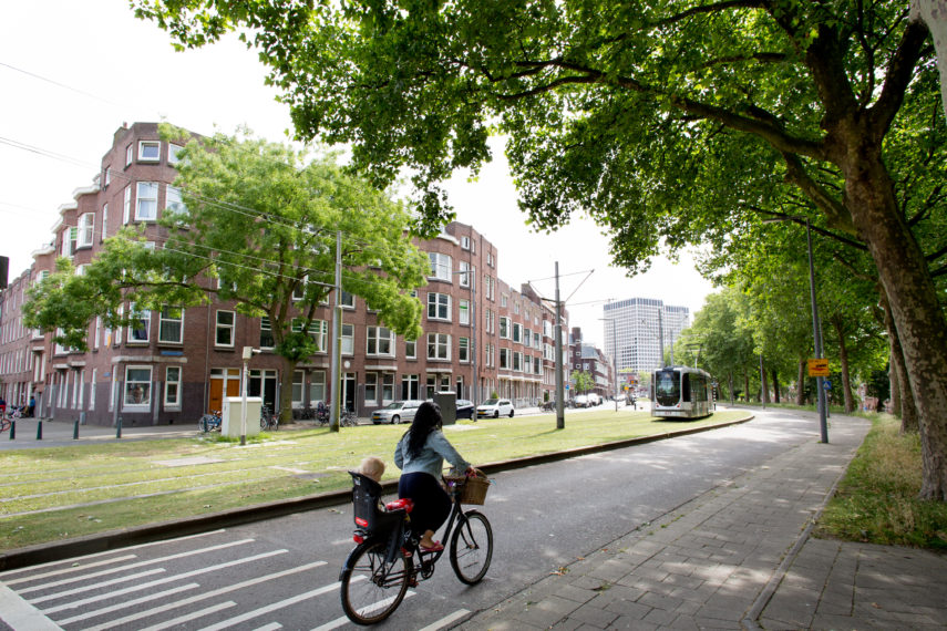 The Mathernesserdijk in the district of Spangen, Rotterdam West.