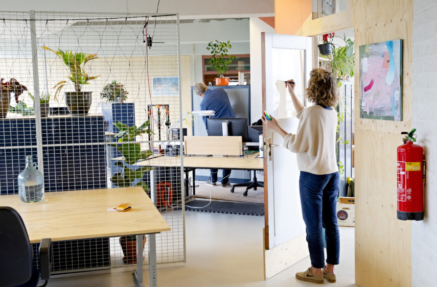 Co-work places located at the Kroon Rotterdam.