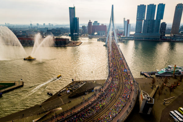 The Erasmus Bridge as start location during the NN Marathon