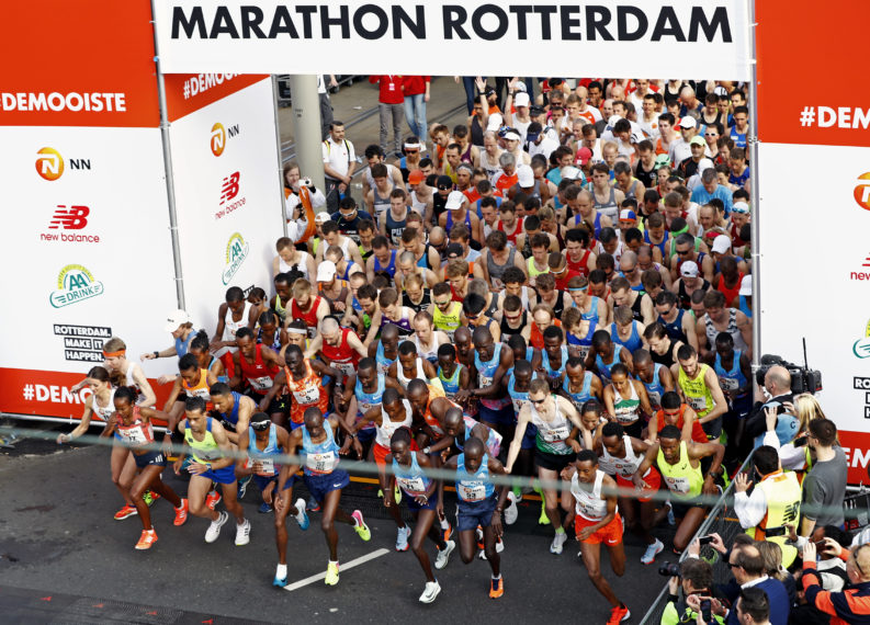 Start van de NN Rotterdam Marathon.