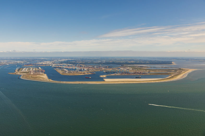 Maasvlakte II seen from the air.