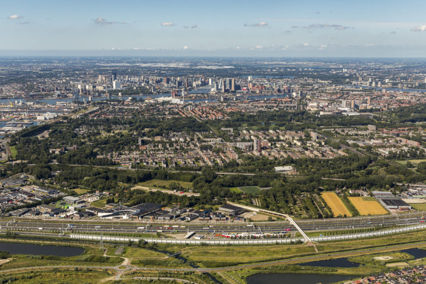 Rotterdam Zuid gezien vanuit de lucht.