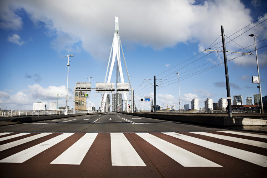 Deserted Erasmusbridge.