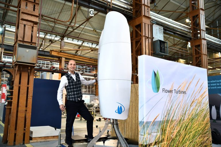 Flower Turbines: Small Innovative Wind Turbines • Rotterdam. Make It ...