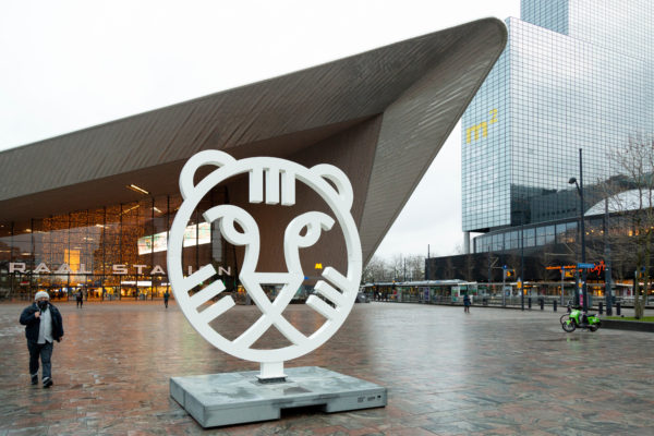 IFFR-tiger in front of Central Station.