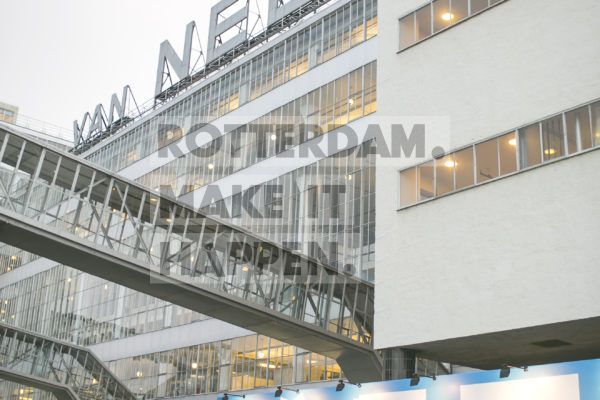 Art Rotterdam bij de Van Nelle Fabriek.