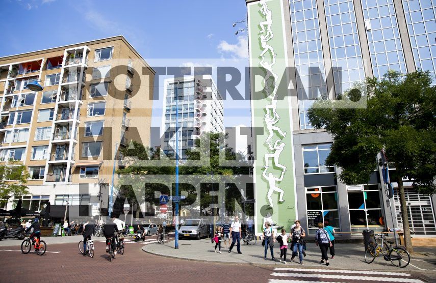 Rotterdam Make It Happen street art designed by Daan Botlek located at Schiedamse vest.