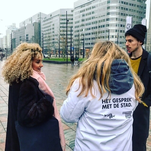 gesprek met de stad meisjes