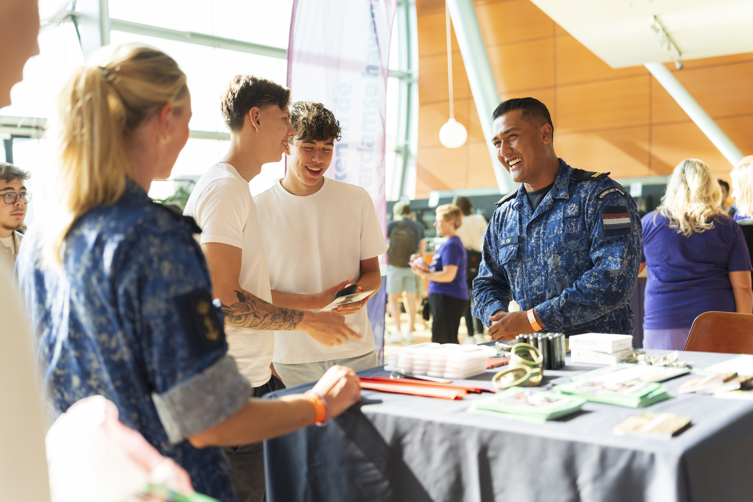 Jongeren op de Wereldhavendagen in Rotterdam - foto Anne Reitsma