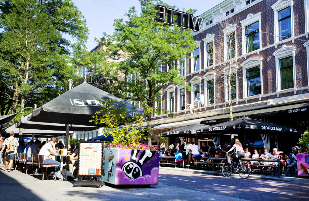 Horeca op de Witte de Withstraat.