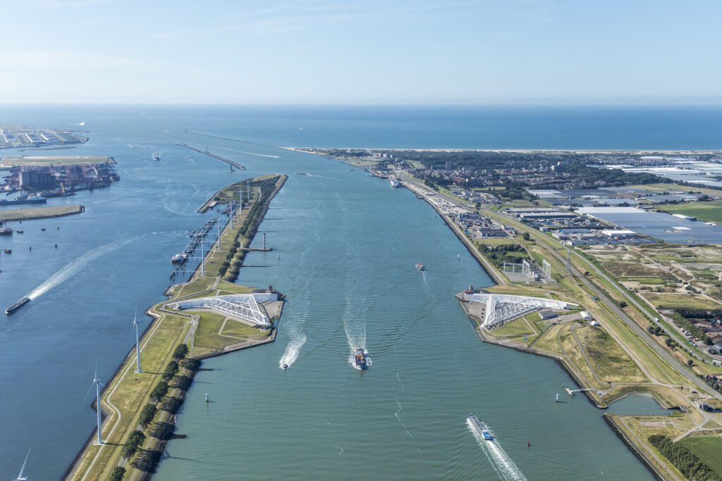 Rozenburg: De Nieuwe Waterweg.